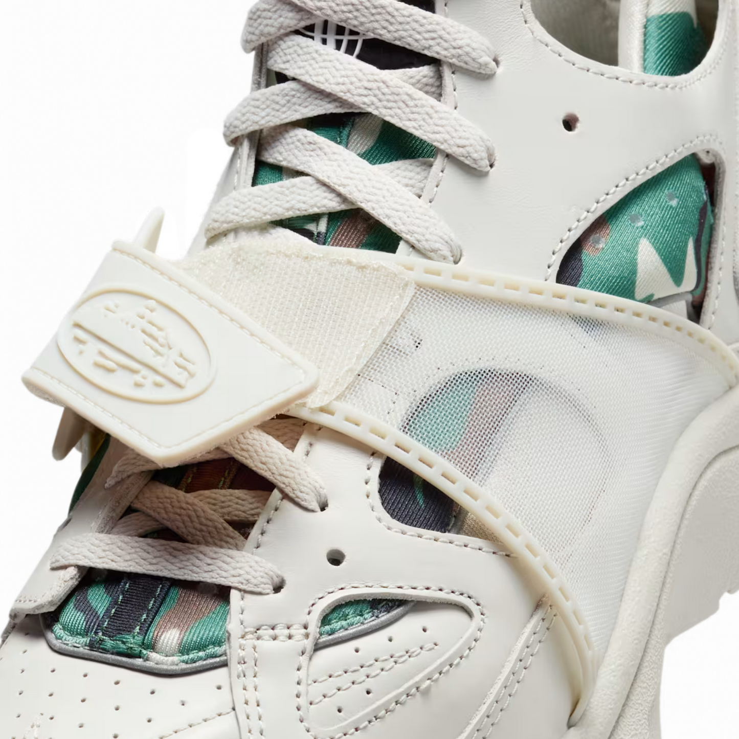 NIKE AIR TRAINER HUARACHE CORTEIZ LIGHT BONE